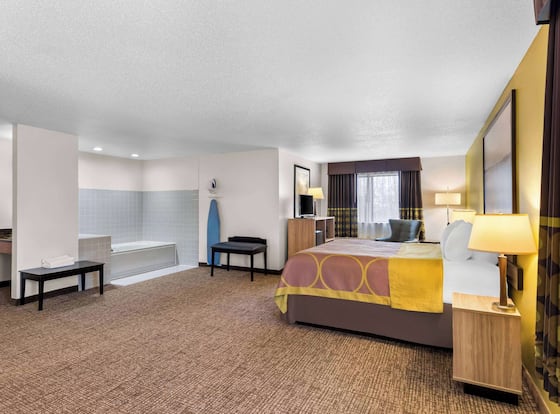Super 8 by Wyndham Oelwein is a family friendly hotel in Oelwein, Iowa (IA)