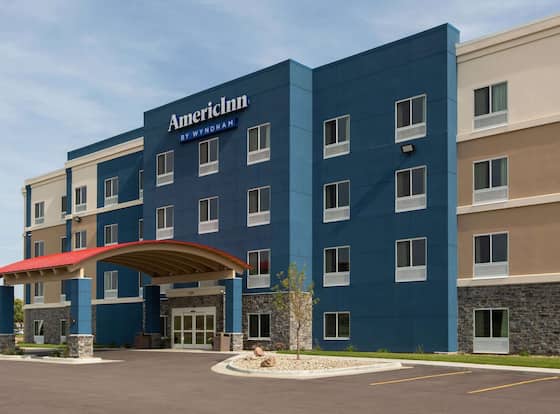 AmericInn by Wyndham Sioux Falls North is a family friendly hotel in Sioux Falls, South Dakota (SD)