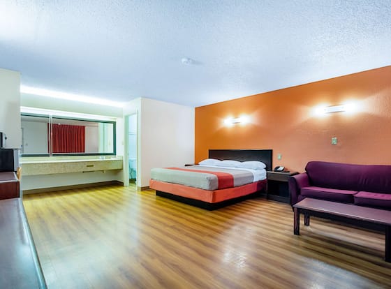Motel 6 Covington, TN is a family friendly hotel in Covington, Tennessee (TN)