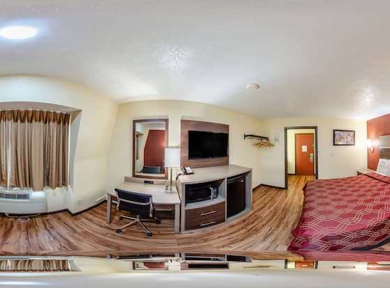 Econo Lodge Worthington is a family friendly hotel in Columbus, Ohio (OH)