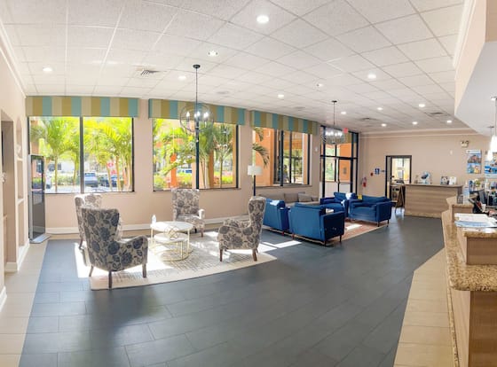 Hotel SonoHotel IDrive District is a family friendly hotel in Orlando, Florida (FL)