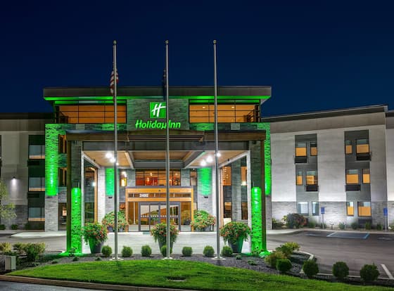 Holiday Inn Columbus by IHG is a family friendly hotel in Columbus, Indiana (IN)