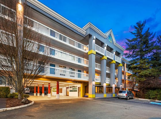 Hotel Nexus, BW Signature Collection is a family friendly hotel in Seattle, Washington (WA)
