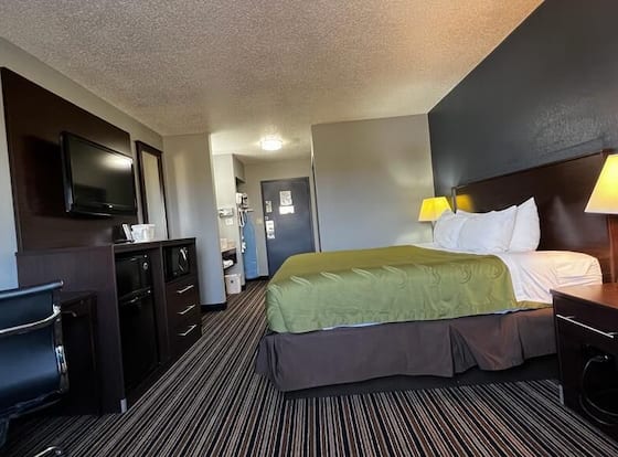 Colby Inn and Suites is a family friendly hotel in Colby, Kansas (KS)