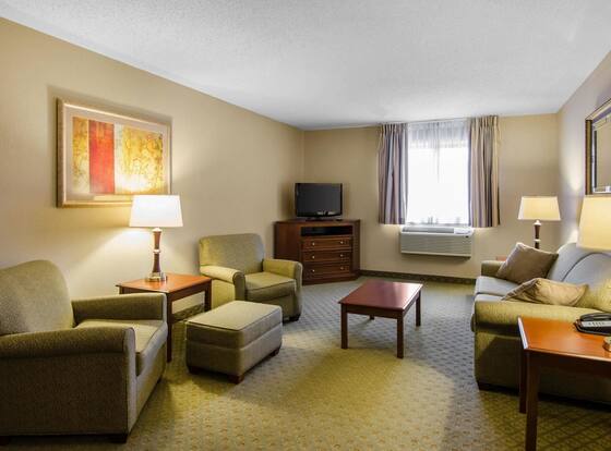 Quality Inn is a family friendly hotel in Summersville, West Virginia (WV)