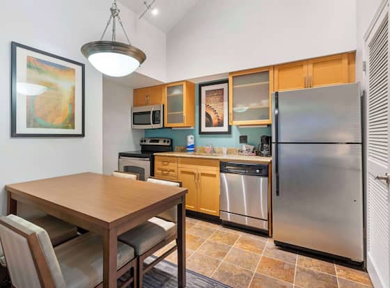 MainStay Suites St. Louis - Galleria is a family friendly hotel in Richmond Heights, Missouri (MO)