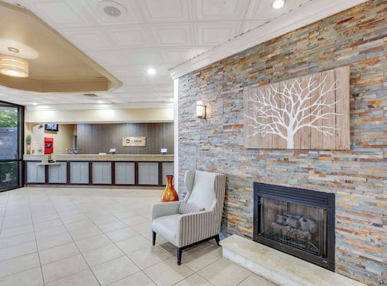 Clarion Inn Asheville Airport is a family friendly hotel in Fletcher, North Carolina (NC)