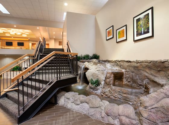 Holiday Inn Airport - Portland by IHG is a family friendly hotel in Portland, Oregon (OR)