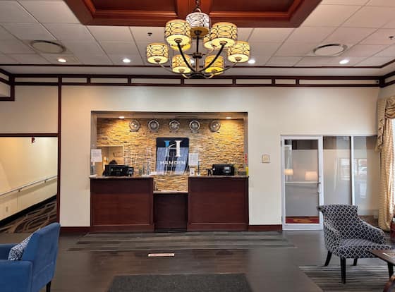 Hamden Hotel and Suites – Hamden New Haven is a family friendly hotel in Quinnipiac University, Connecticut (CT)