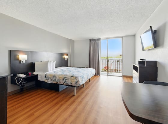 Motel 6 Atlanta, GA - Atlanta Airport is a family friendly hotel in East Point, Georgia (GA)