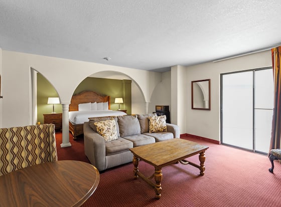 Marina Inn & Suites Chalmette - New Orleans is a family friendly hotel in Chalmette, Louisiana (LA)