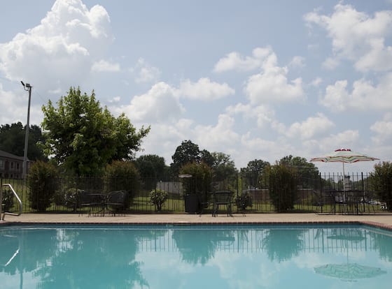 Red Roof Inn & Suites Jackson, TN is a family friendly hotel in Jackson, Tennessee (TN)