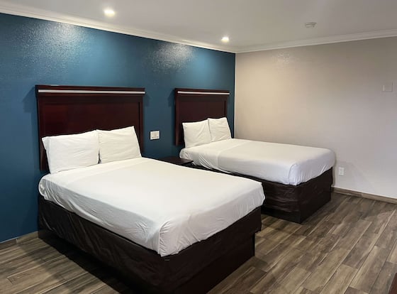Studio 6 Mesa, AZ – Near Downtown & Sloan Park is a family friendly hotel in Mesa, Arizona (AZ)