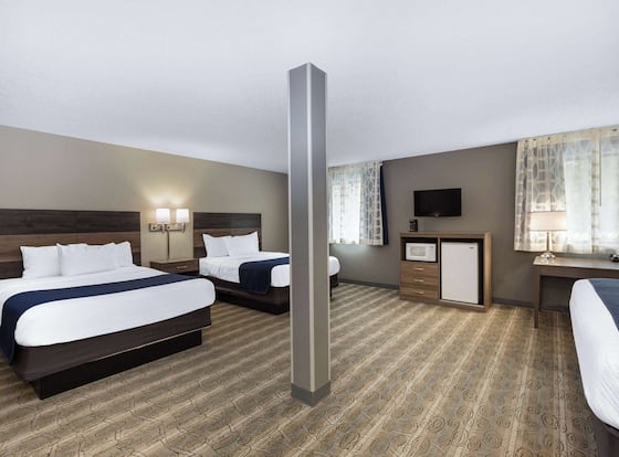 Days Inn & Suites by Wyndham Wisconsin Dells is a family friendly hotel in Wisconsin Dells, Wisconsin (WI)
