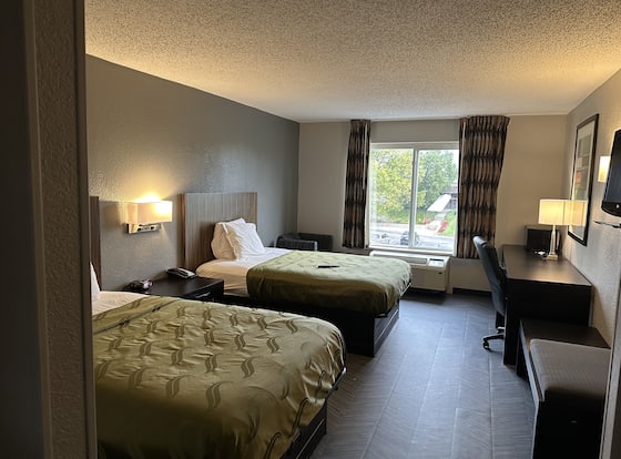 BlissPoint Inn Northwest Indianapolis is a family friendly hotel in Indianapolis, Indiana (IN)