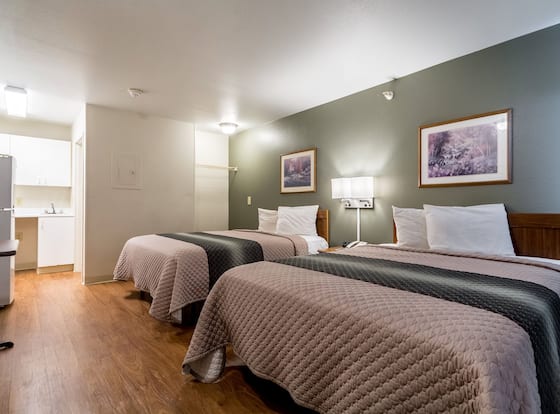 HomeTowne Studios by Red Roof Denver - Lakewood West is a family friendly hotel in Lakewood, Colorado (CO)