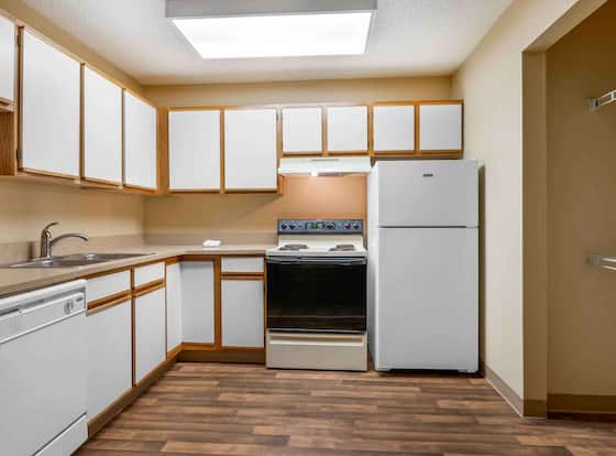 Extended Stay America Suites Dallas Plano Parkway is a family friendly hotel in Plano, Texas (TX)
