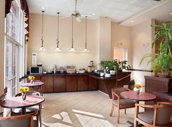 Baymont by Wyndham Warrenton is a family friendly hotel in New Baltimore, Virginia (VA)