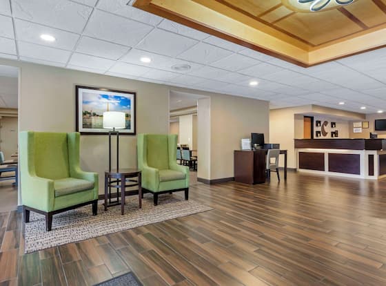 Comfort Inn Herndon - Reston is a family friendly hotel in Herndon, Virginia (VA)