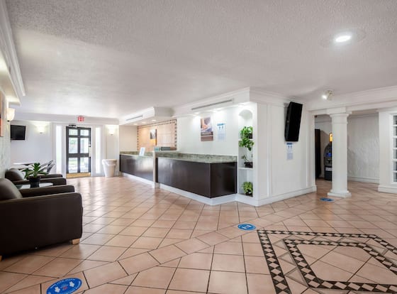 Motel 6 Hazelwood, MO is a family friendly hotel in Hazelwood, Missouri (MO)