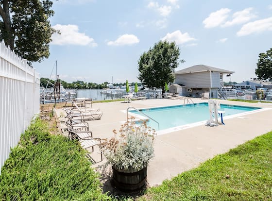 Quality Inn Solomons - Beacon Marina is a family friendly hotel in Solomons, Maryland (MD)