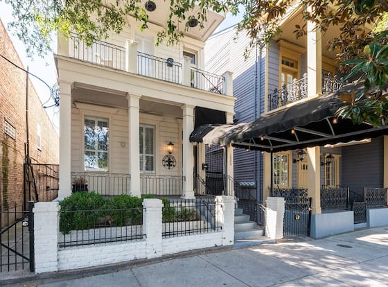 Historic Streetcar Inn is a family friendly hotel in New Orleans, Louisiana (LA)
