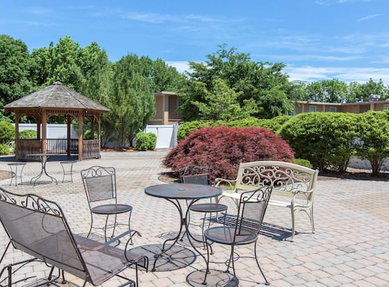 Quality Inn Ledgewood - Dover is a family friendly hotel in Ledgewood, New Jersey (NJ)