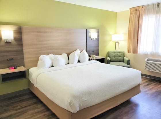 Baymont by Wyndham Santa Fe is a family friendly hotel in Santa Fe, New Mexico (NM)