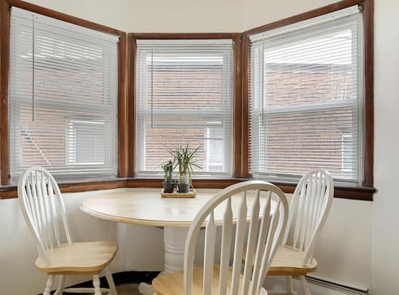 Halsey Haven - Center Of Downtown Arts District 2 Bedroom Apts by RedAwning is a family friendly hotel in Newark, New Jersey (NJ)
