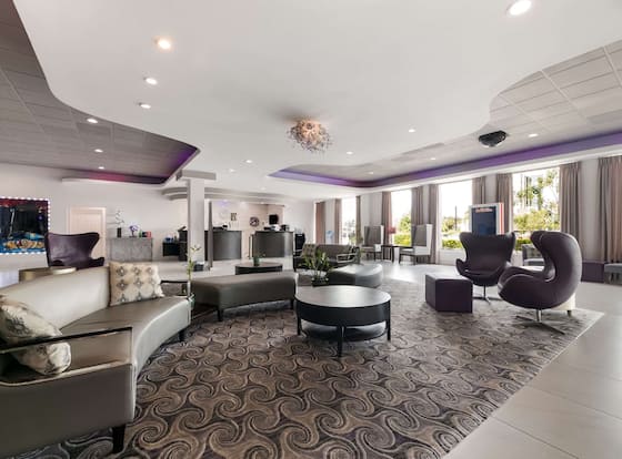 Clarion Inn & Suites Across From Universal Orlando Resort is a family friendly hotel in Orlando, Florida (FL)