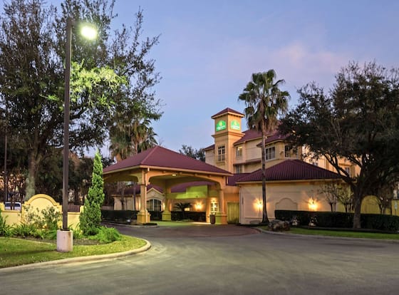 La Quinta Inn & Suites by Wyndham Houston West Park 10 is a family friendly hotel in Houston, Texas (TX)