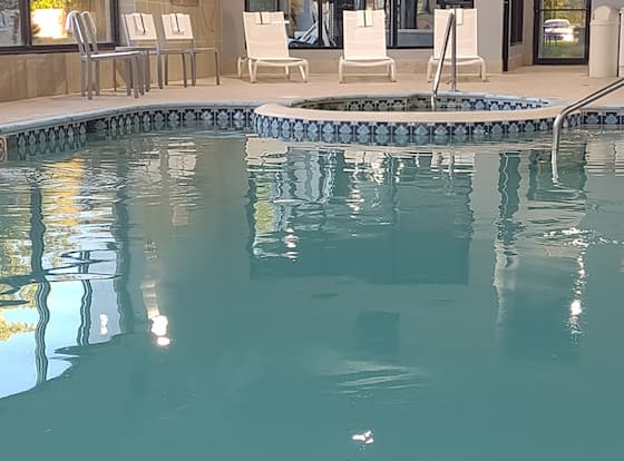 Baymont by Wyndham Flat Rock is a family friendly hotel in Flat Rock, Michigan (MI)