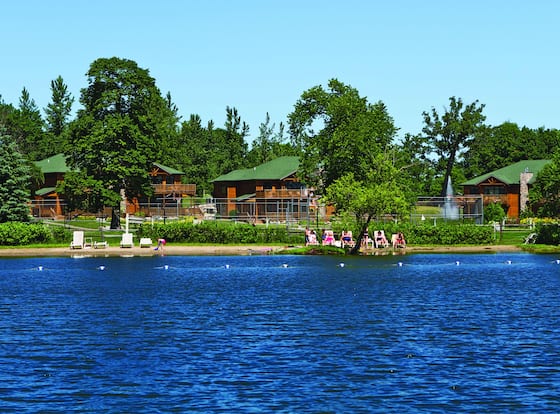 Arrowwood Resort and Conference Center is a family friendly hotel in Alexandria, Minnesota (MN)