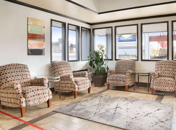 Days Inn by Wyndham Bend is a family friendly hotel in Bend, Oregon (OR)