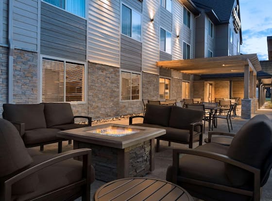 Country Inn & Suites by Radisson, St. Cloud West, MN is a family friendly hotel in St. Cloud, Minnesota (MN)
