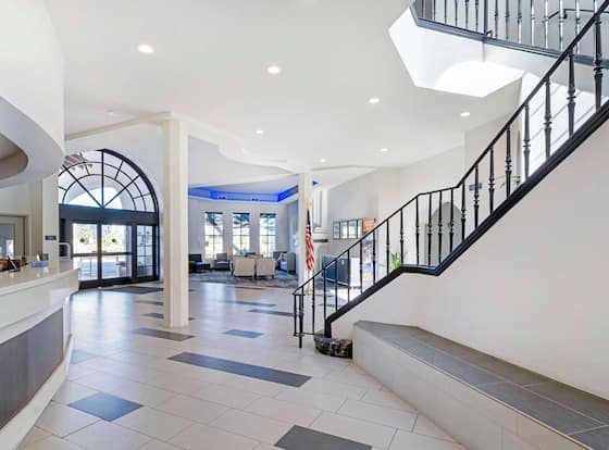 Best Western Posada Royale Hotel & Suites is a family friendly hotel in Simi Valley, California (CA)