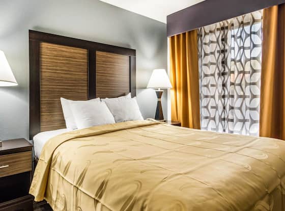 Quality Inn near Six Flags is a family friendly hotel in Douglasville, Georgia (GA)