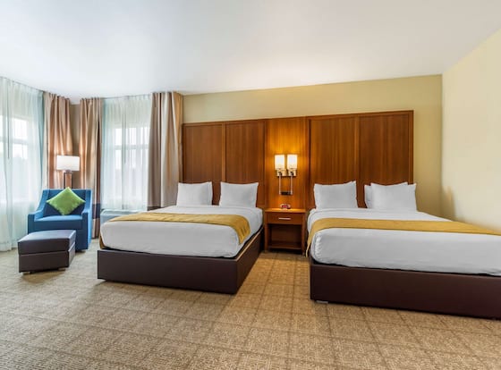 Comfort Inn & Suites Lakewood by JBLM is a family friendly hotel in Lakewood, Washington (WA)