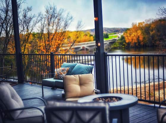 Waterfront Hotel is a family friendly hotel in Prairie du Chien, Wisconsin (WI)