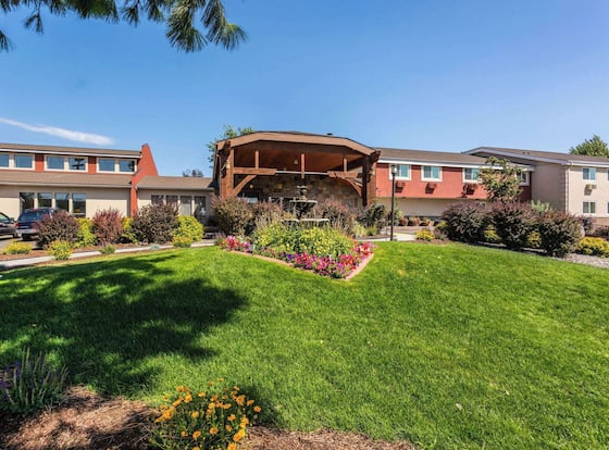 Quality Inn & Suites Coeur d'Alene is a family friendly hotel in Coeur d'Alene, Idaho (ID)