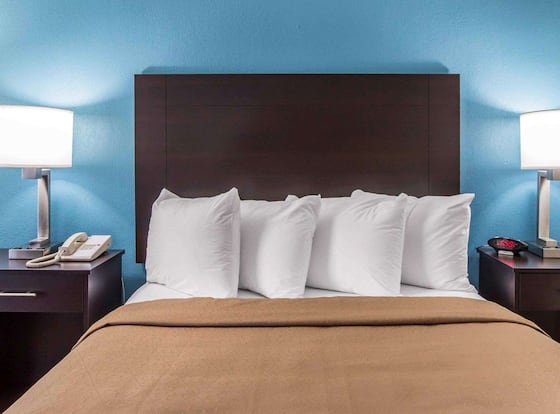 Quality Inn Macon is a family friendly hotel in Macon, Georgia (GA)