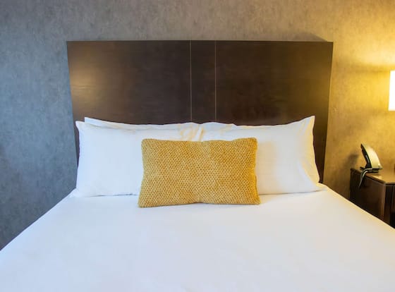 Country Inn & Suites by Radisson, Garden City, KS is a family friendly hotel in Garden City, Kansas (KS)
