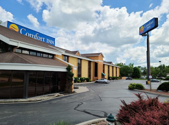 Comfort Inn Northeast is a family friendly hotel in Montgomery, Ohio (OH)