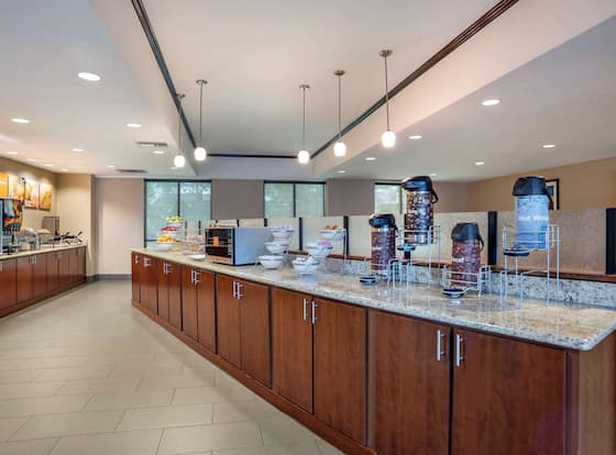 Comfort Suites Mobile is a family friendly hotel in Mobile, Alabama (AL)