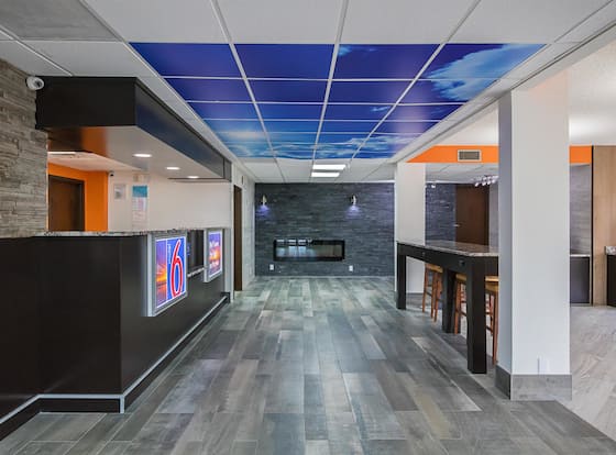 Motel 6 Savannah, GA - Midtown is a family friendly hotel in Savannah, Georgia (GA)