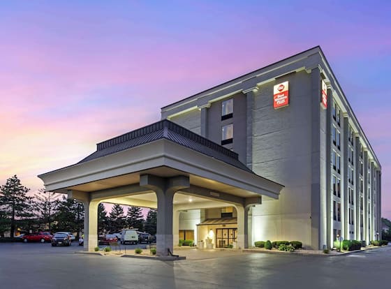 Best Western Plus Chicagoland - Countryside is a family friendly hotel in La Grange, Illinois (IL)