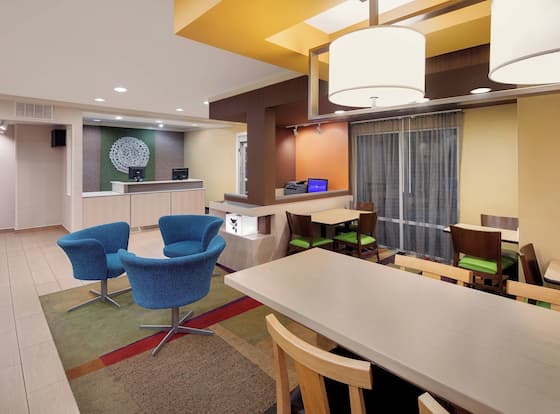Fairfield Inn & Suites by Marriott Austin-University Area is a family friendly hotel in Austin, Texas (TX)