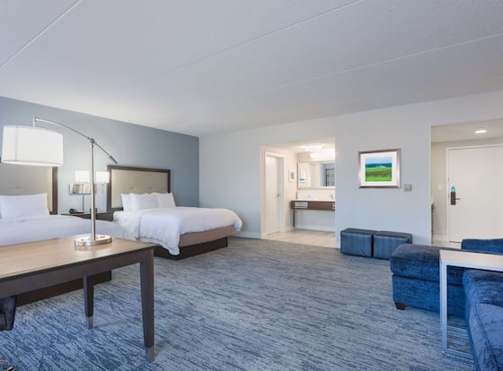 Hampton Inn Mount Airy is a family friendly hotel in Mount Airy, North Carolina (NC)