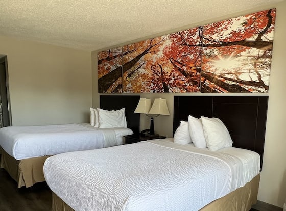 Days Inn by Wyndham Staunton is a family friendly hotel in Staunton, Virginia (VA)