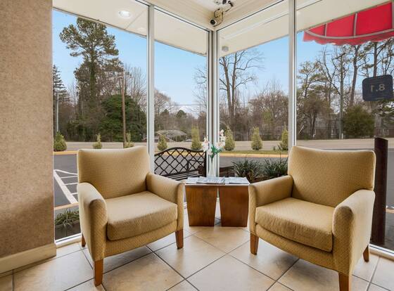 Econo Lodge Historic Area is a family friendly hotel in Williamsburg, Virginia (VA)